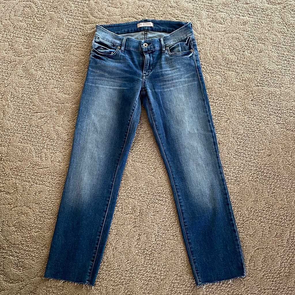 Guess Cropped Guess Size 26